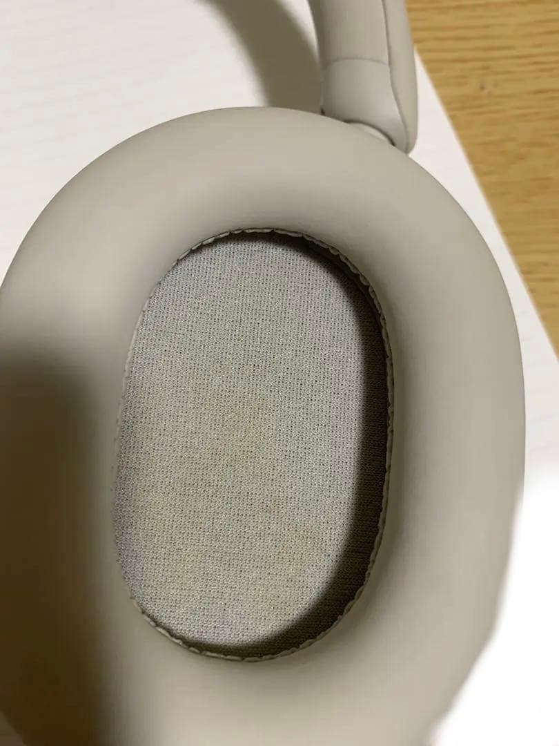 SONY WH1000XM5 ワイヤレスヘッドホン　ホワイト　ケース込み