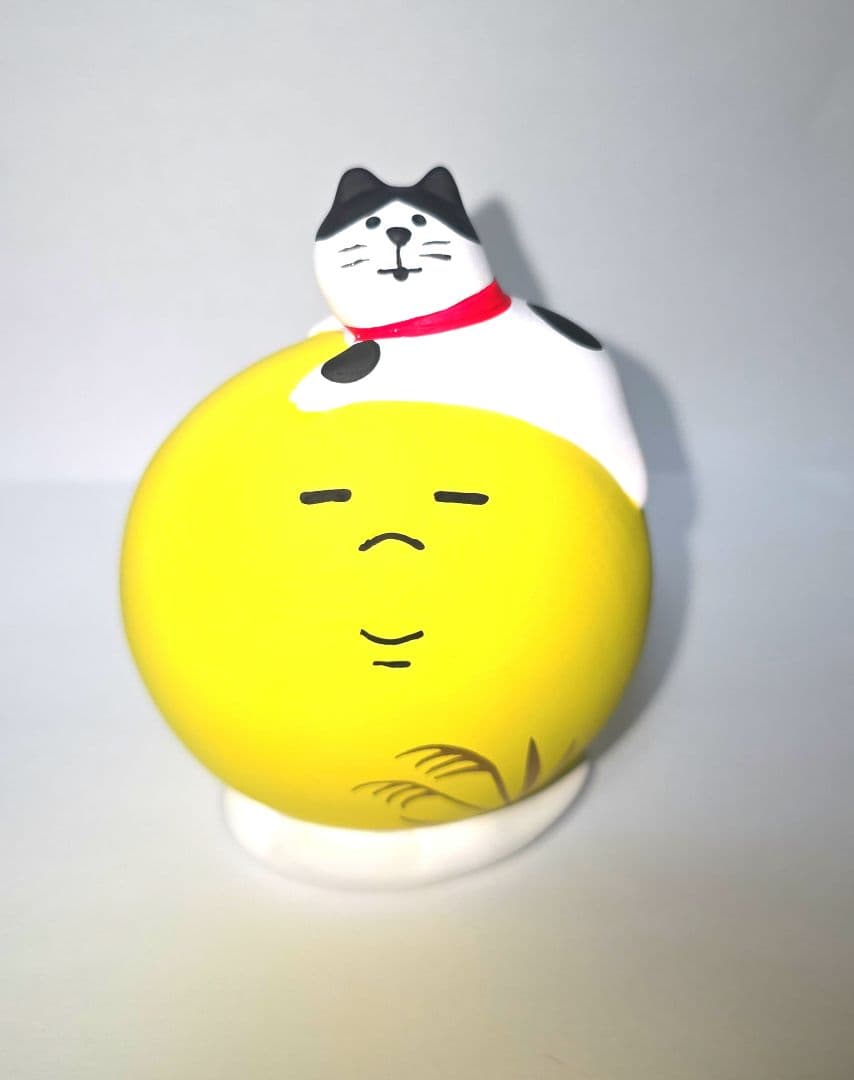 デコレ コンコンブル 陶器飾り 猫と満月 名月 匿名配送