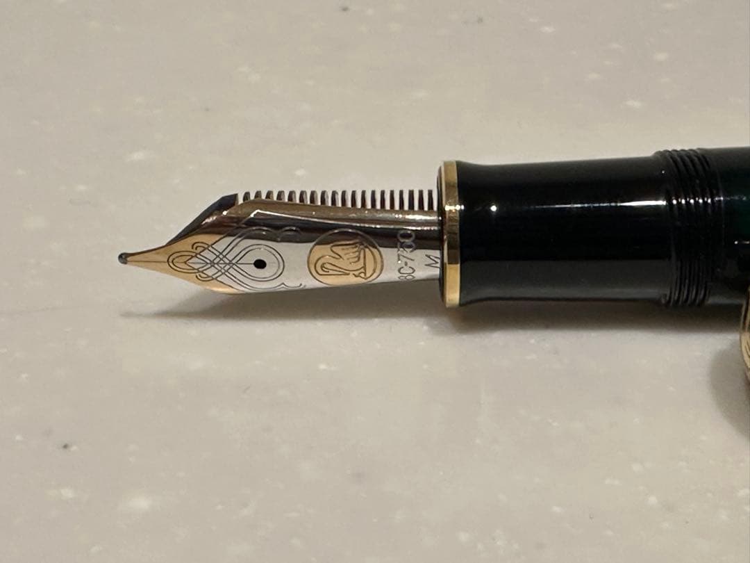 Pelikan 万年筆 黒　スーべレーン　M1000