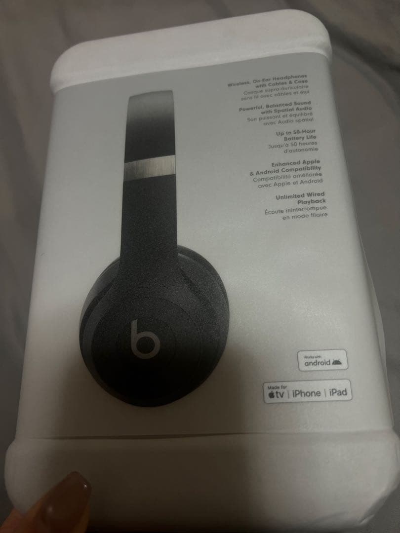 Beats Solo 4 ヘッドホン