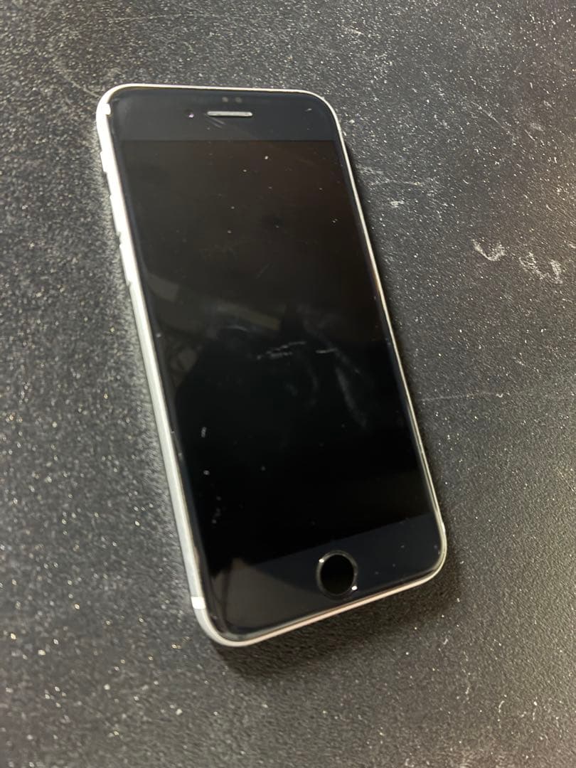【第2世代】iPhoneSE 64GB ホワイト SIMフリー