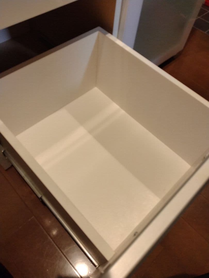 引取歓迎♪ニトリ・キッチンカウンター・食器棚、木製レンジボード　ホワイト　白色