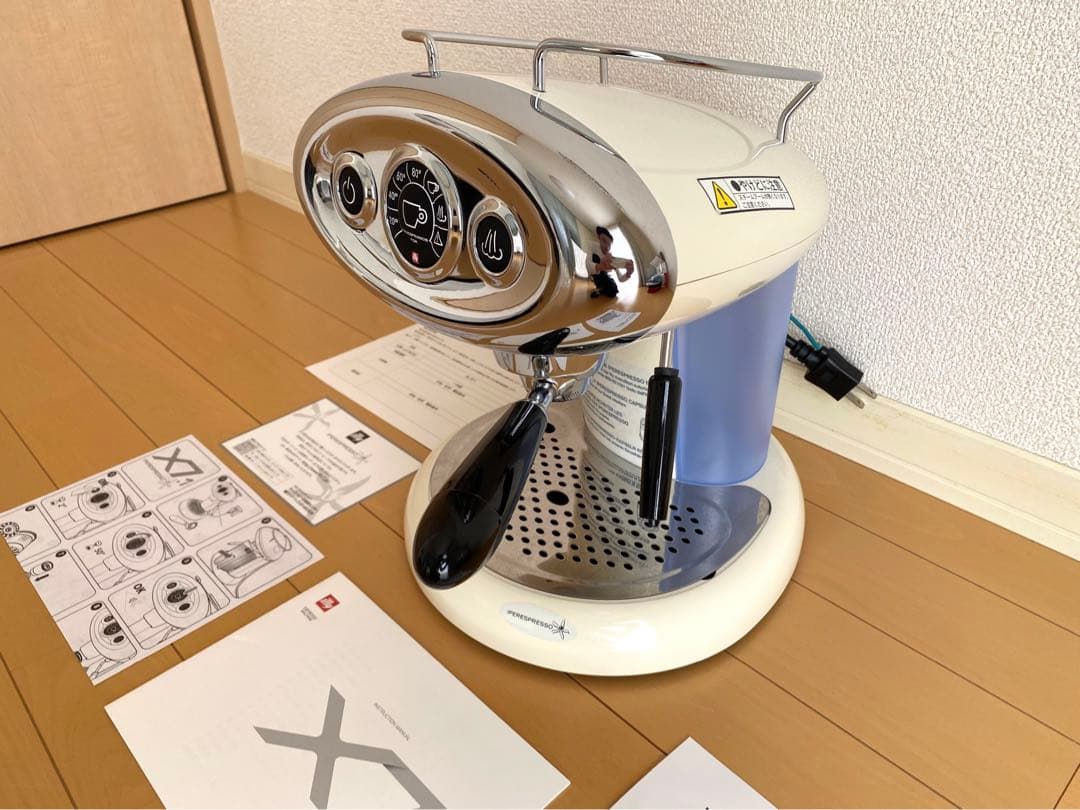 通電確認済 X7.1 illyエスプレッソマシン ホワイト イリー【美品】