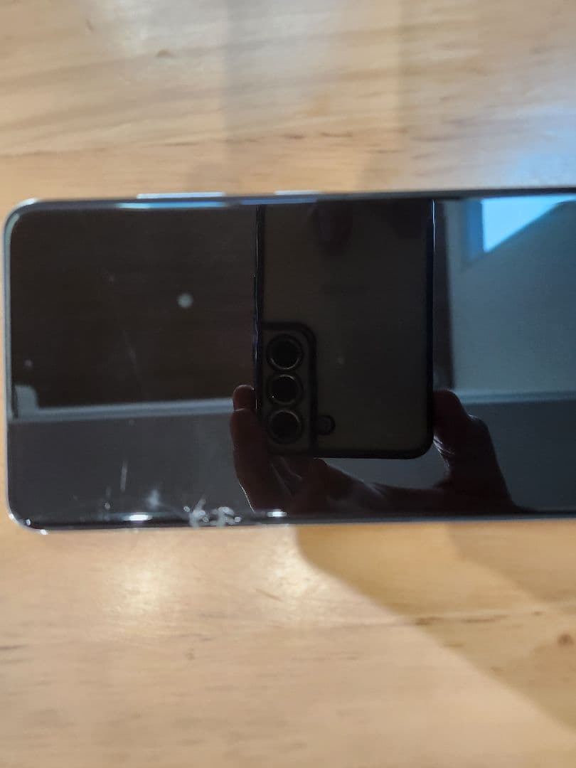 SAMSUNG Galaxy S20　画面割れ