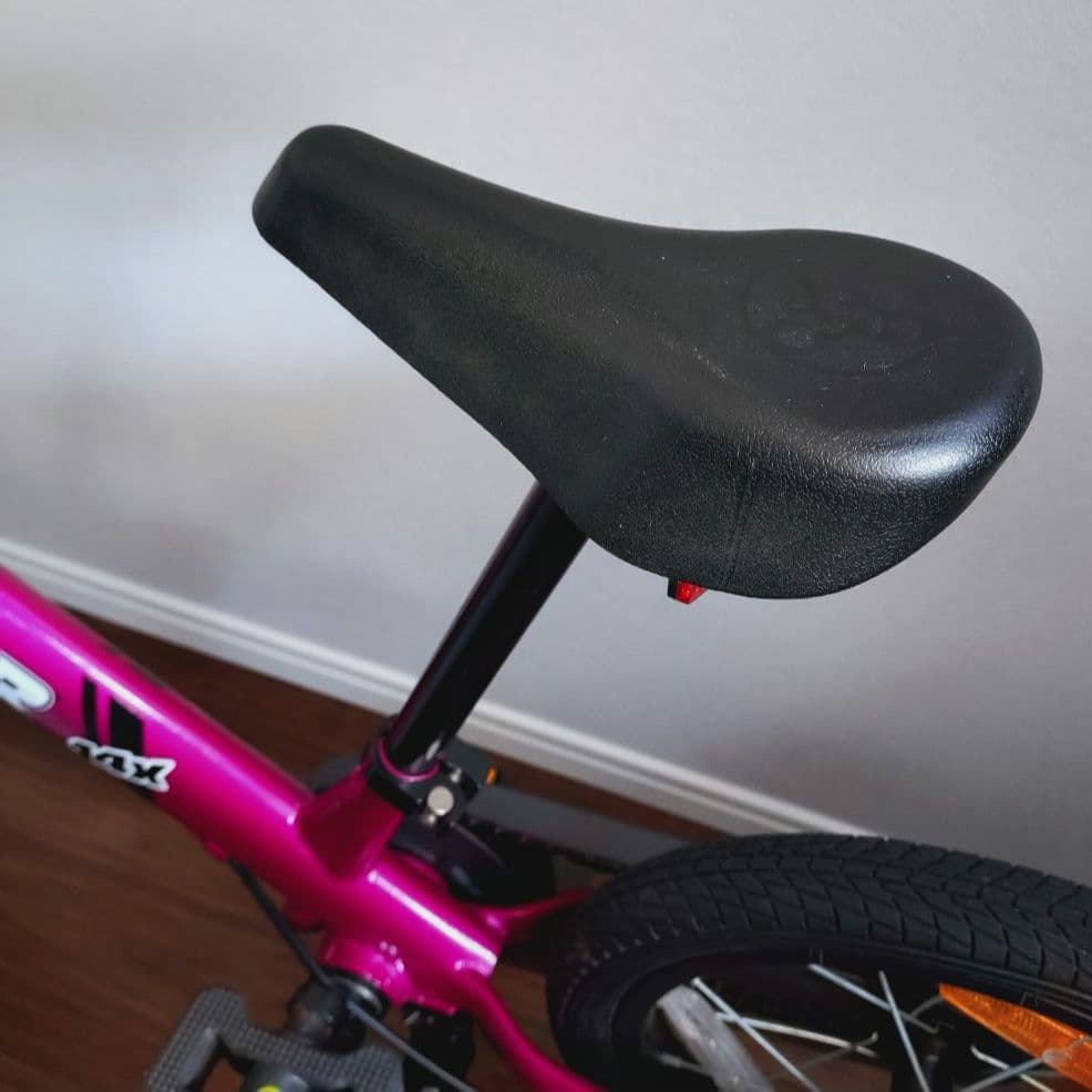 たのメル便【美品】STRIDER14xストライダー フューシャピンク スタンド付