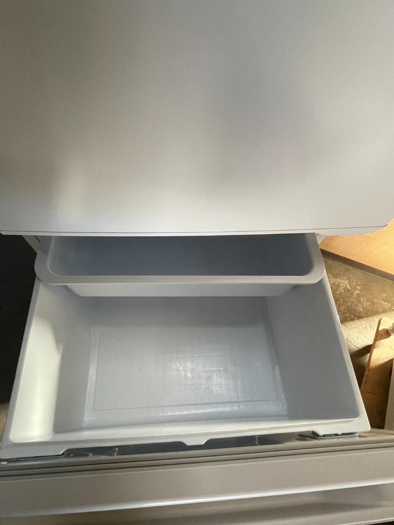 三菱　3ドア冷凍冷蔵庫　272L　MR-CX27F-W　2021年製