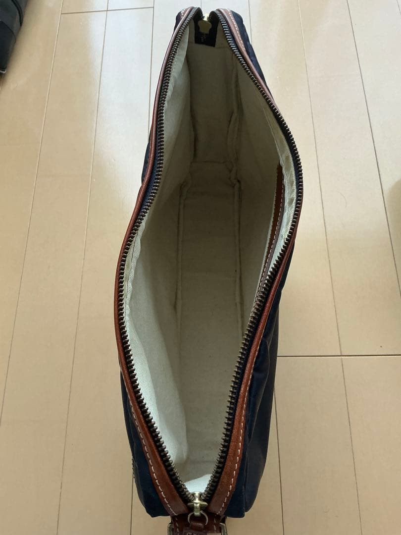 コアラのマーチ　フェリージ　インナーバッグ付き5WAYブリーフバッグ