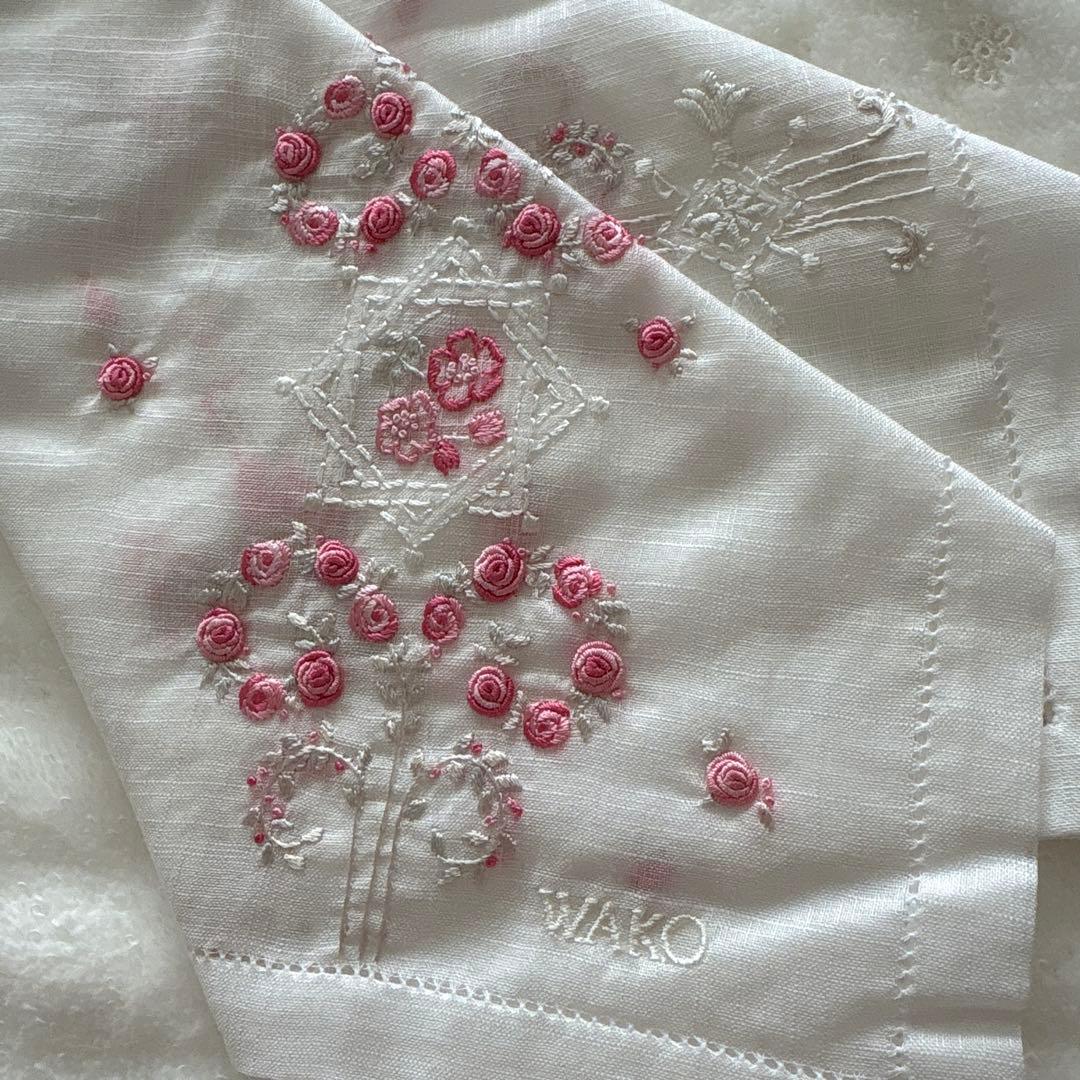 未使用　WAKO ベトナム製　手刺繍ハンカチ　タオルハンカチ　ワコウ　銀座和光