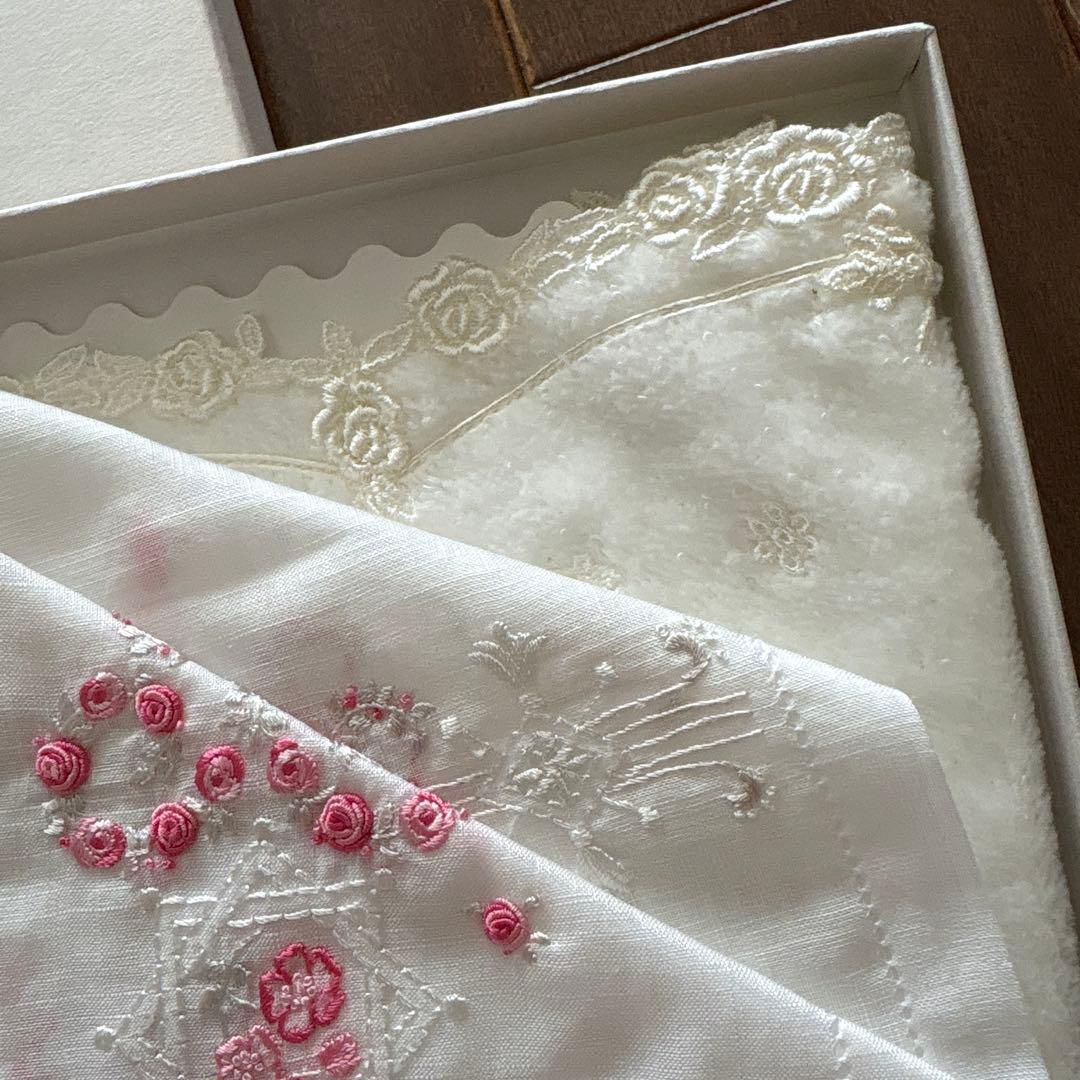 未使用　WAKO ベトナム製　手刺繍ハンカチ　タオルハンカチ　ワコウ　銀座和光