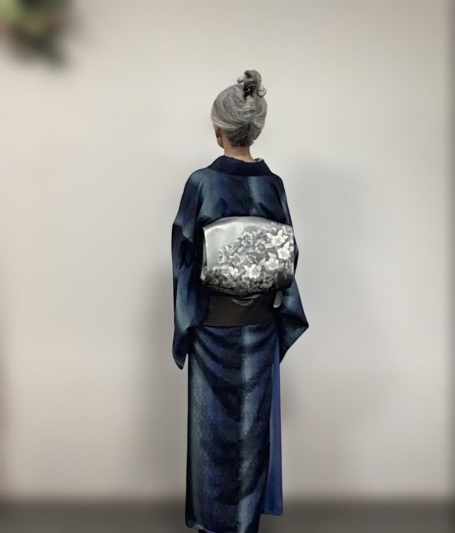 クリスマスローズ、正絹。