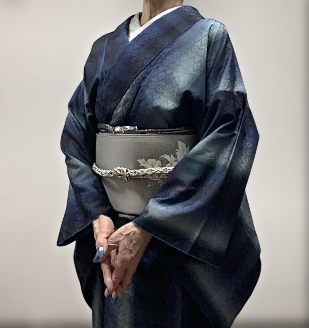 クリスマスローズ、正絹。