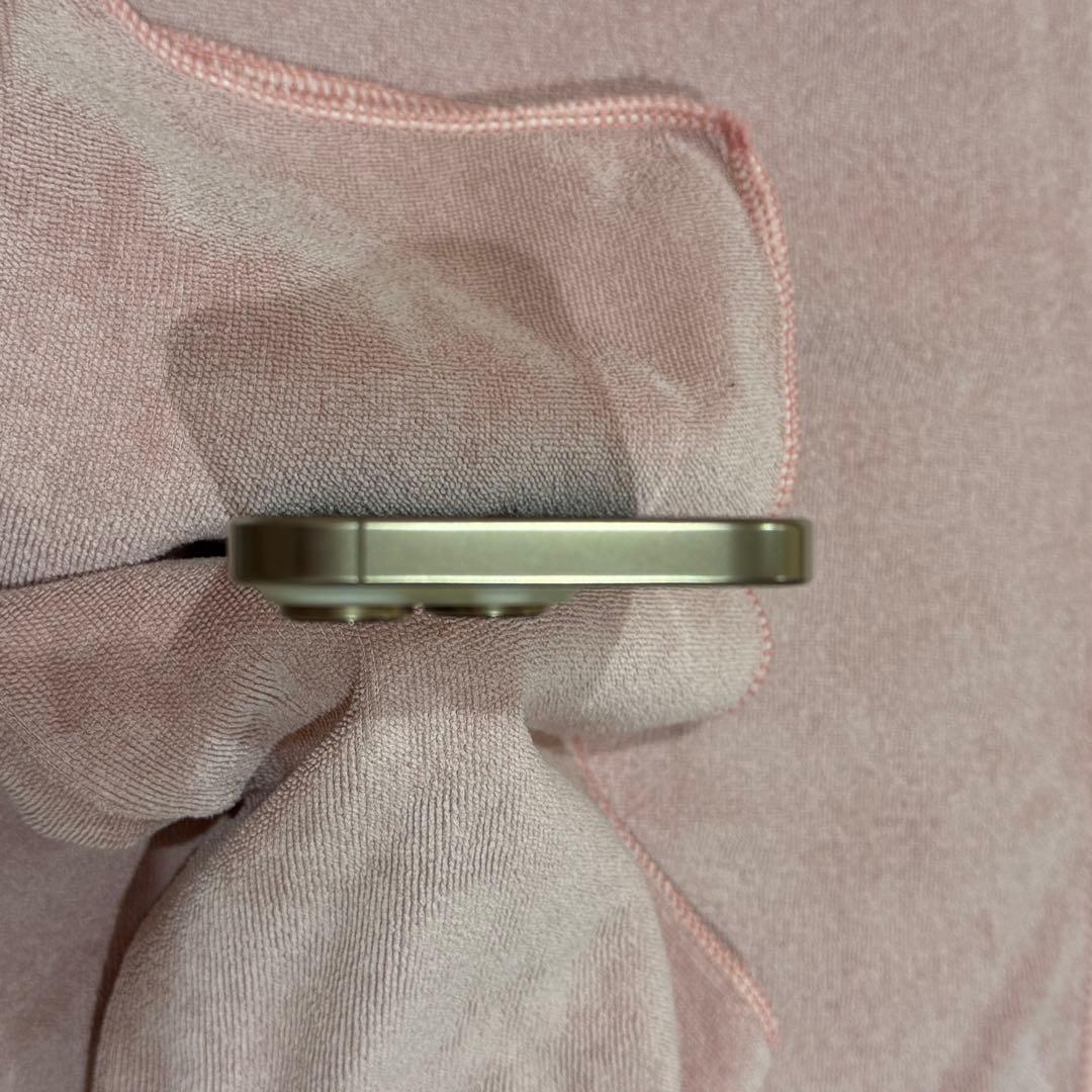 Apple iPhone 16Pro 258 SIMフリー