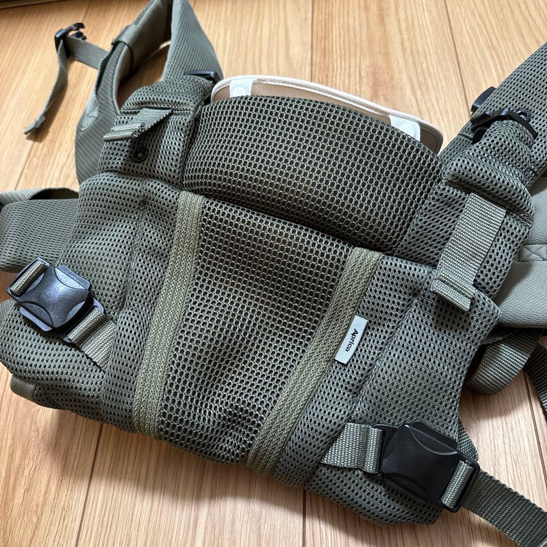 Apricaラクリス 抱っこ紐