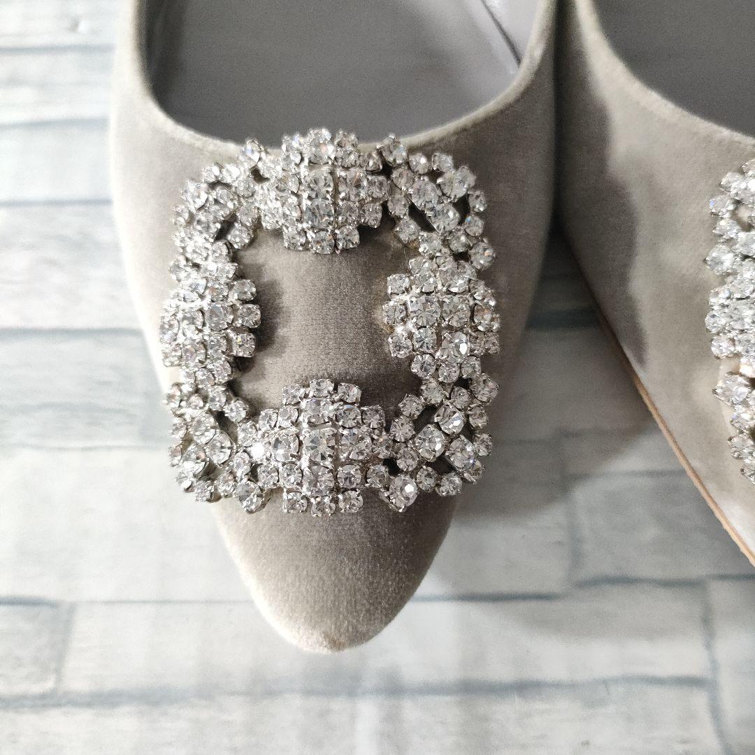 保存袋付き✨マノロブラニク　ハンギシ　ベロア　グレー×シルバー　39