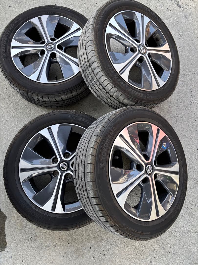 Nissan 17インチ ホイールセット 215/60R17