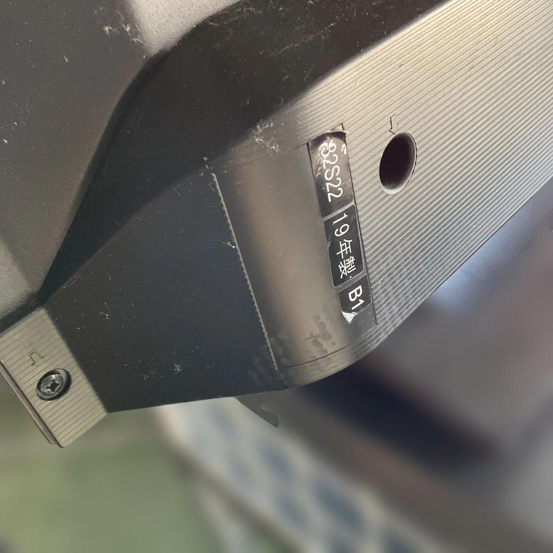 液晶テレビ　REGZA TOSHIBA 32S22 2019年　リモコン付き　⓶