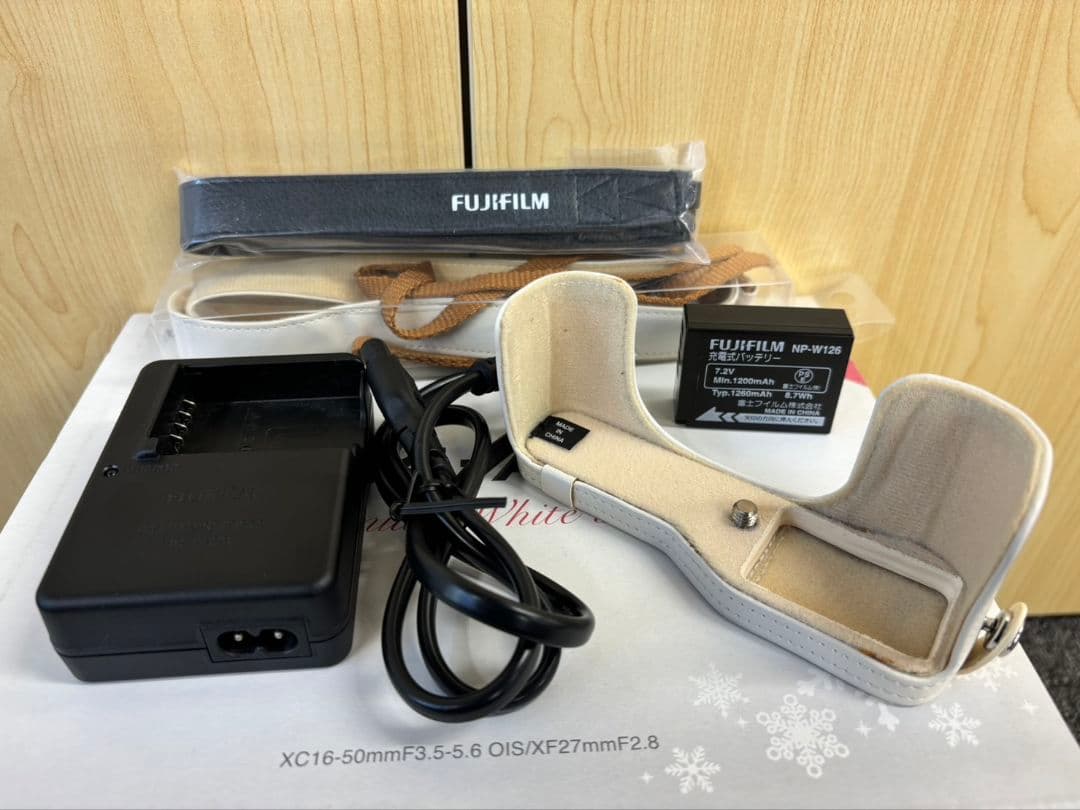 FUJIFILM X-A1 ミラーレスカメラ XC16‐50mmレンズセット