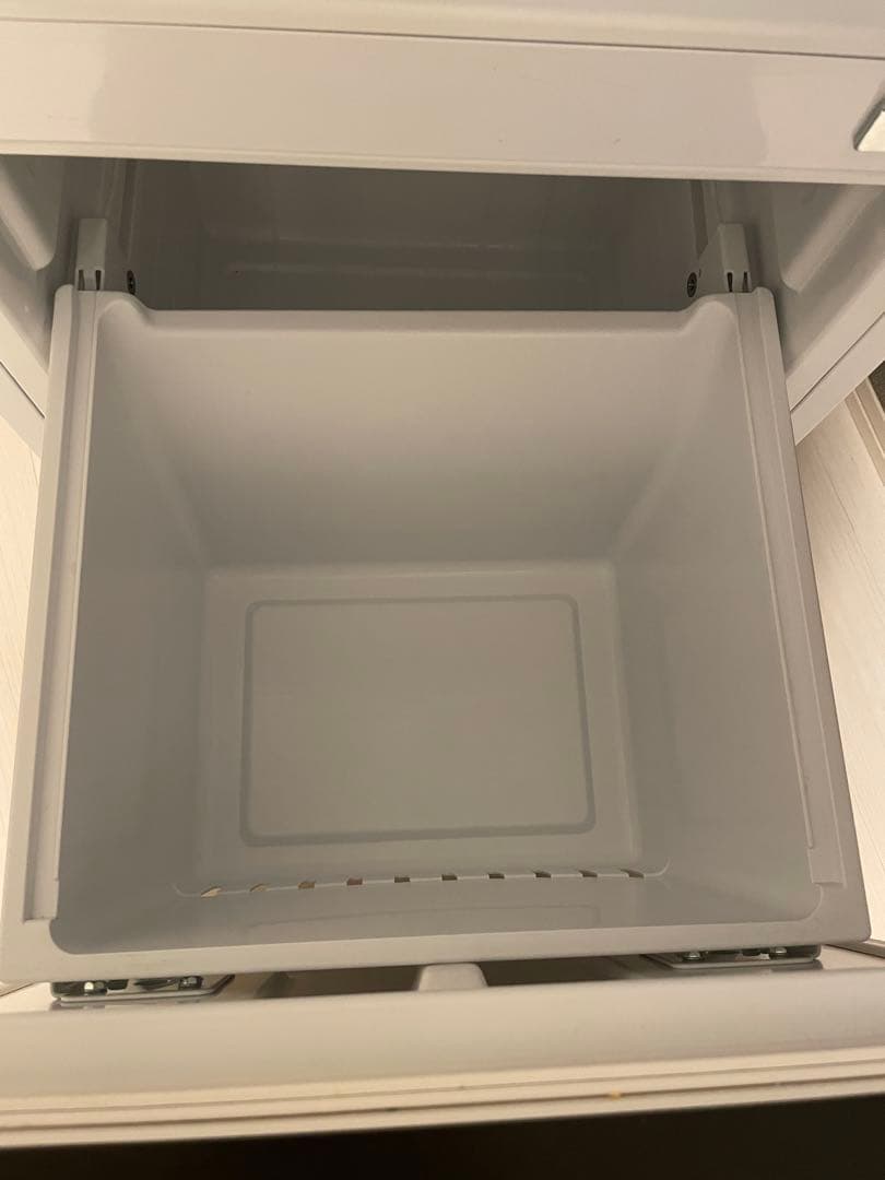 【送料込み】一人暮らし　小型　冷蔵庫135L＊やや美品＊