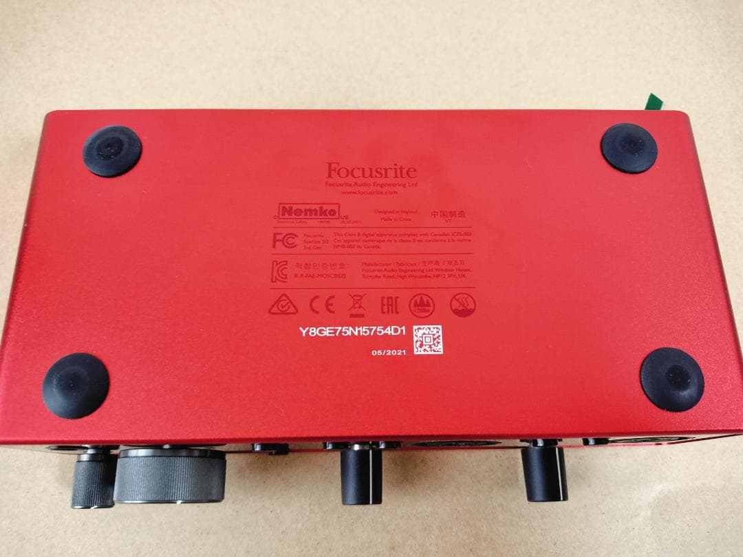 Focusrite Scarlett 2i2(3rd Gen) インターフェース