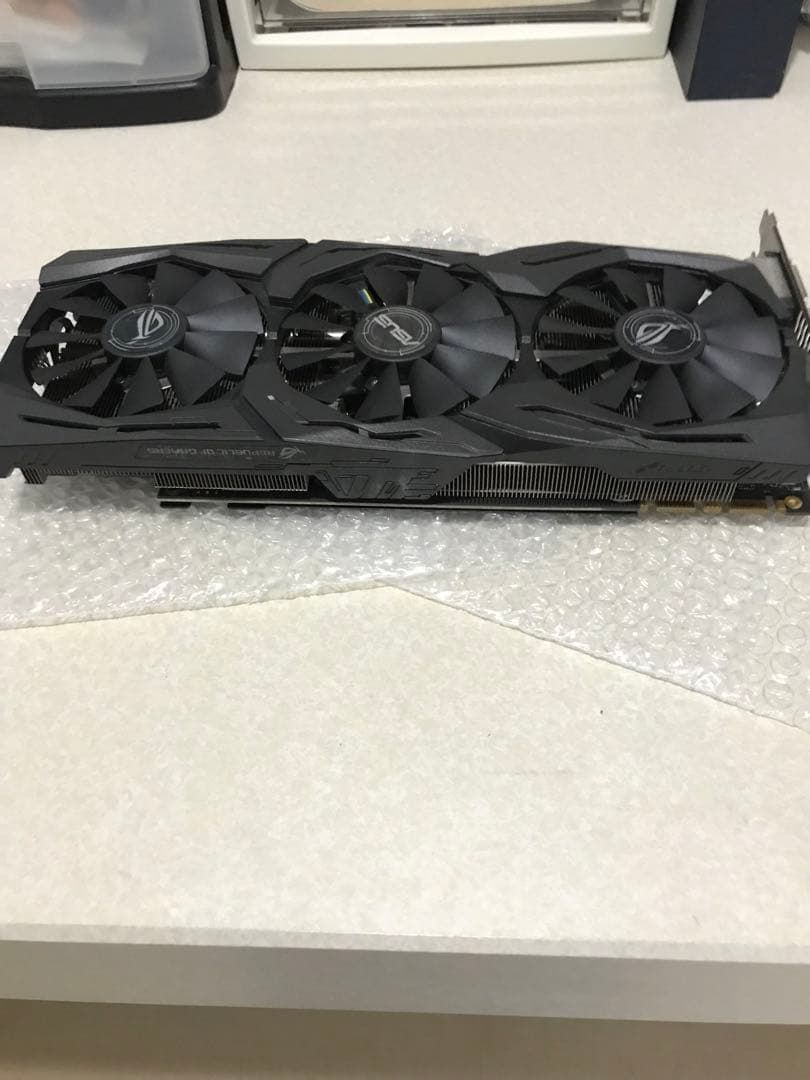 グラフィックボード・グラボ・ビデオカード ASUS ROG STRIX GTX1070 (1)