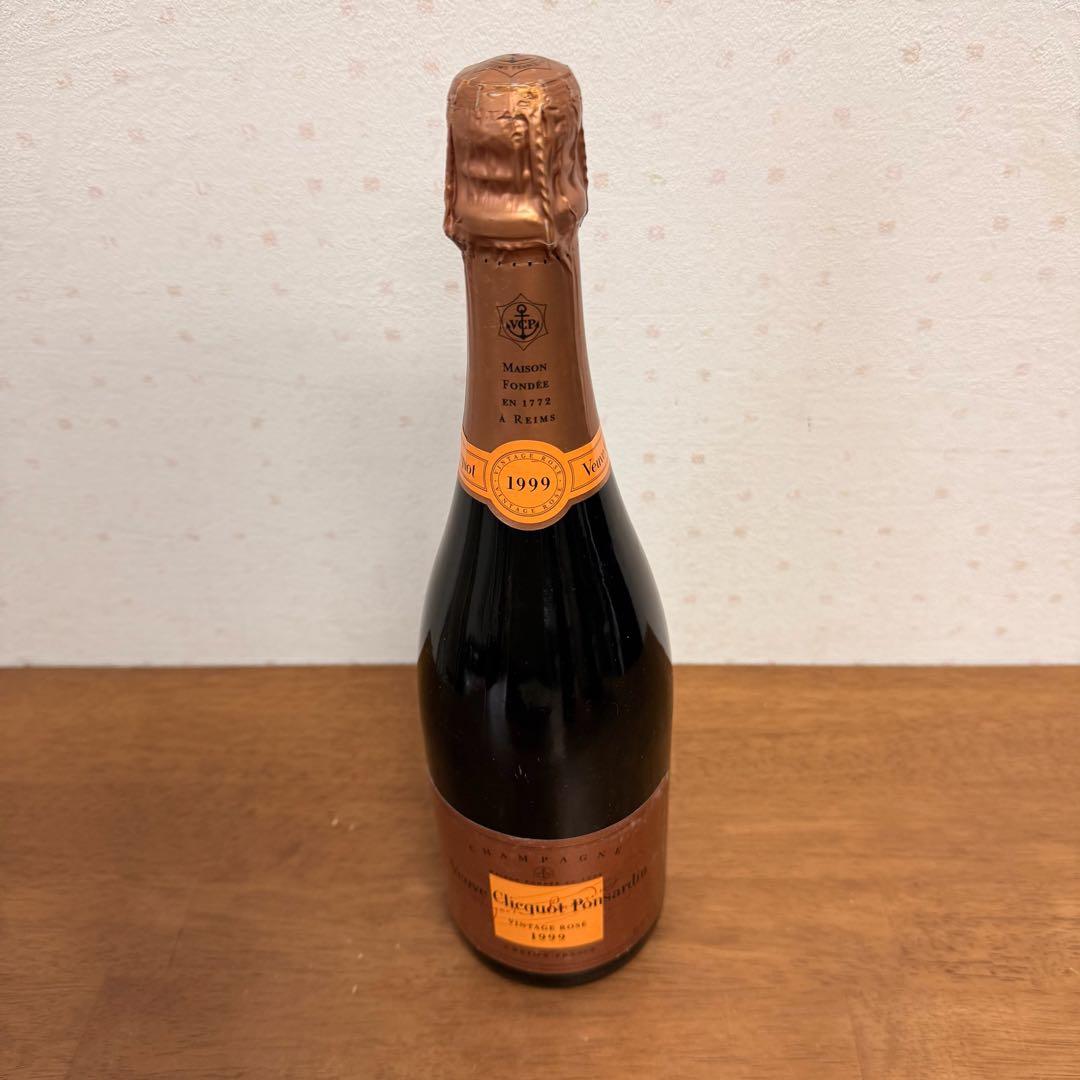 ● 新品未開封 ヴーヴ クリコ ヴィンテージ ロゼ 1999