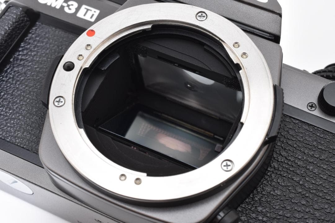 フィルムカメラ Olympus OM-3 Ti C0055