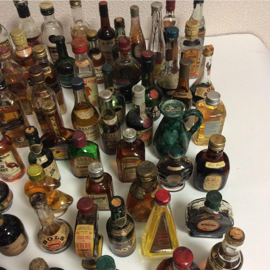 チョー❗️レアな‼️ミニチュア洋酒59本‼️