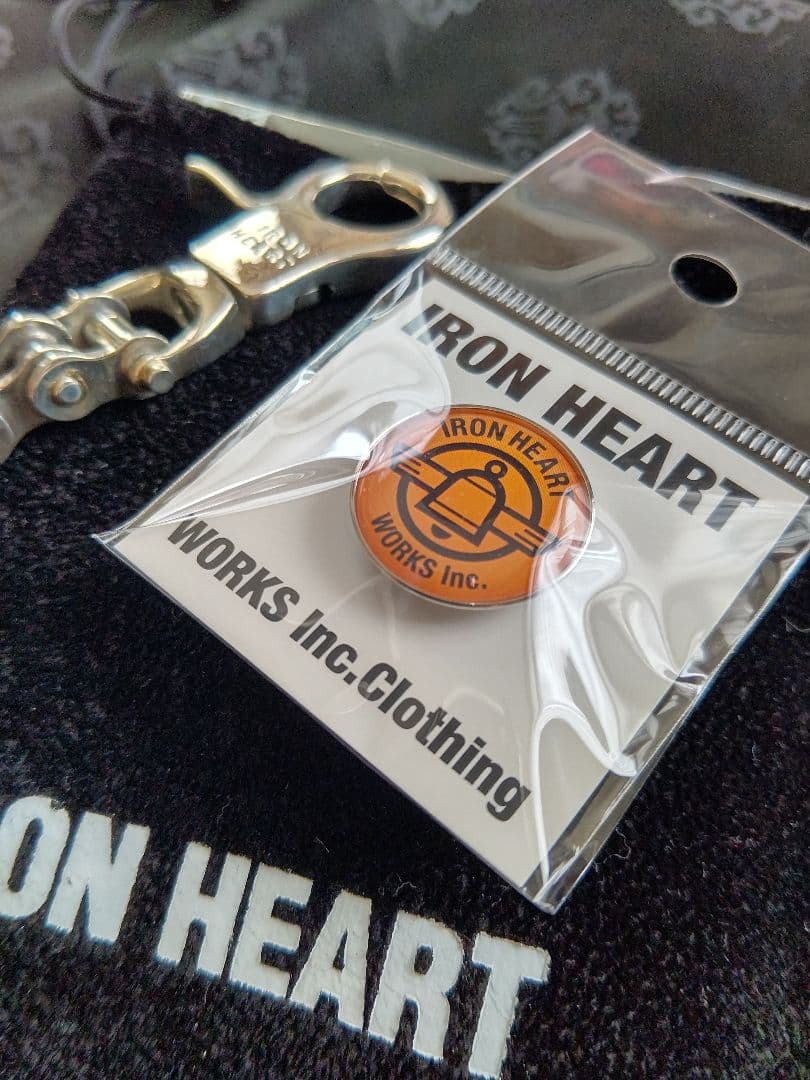 IRON HEART　アイアンハート　シルバーキーホルダー