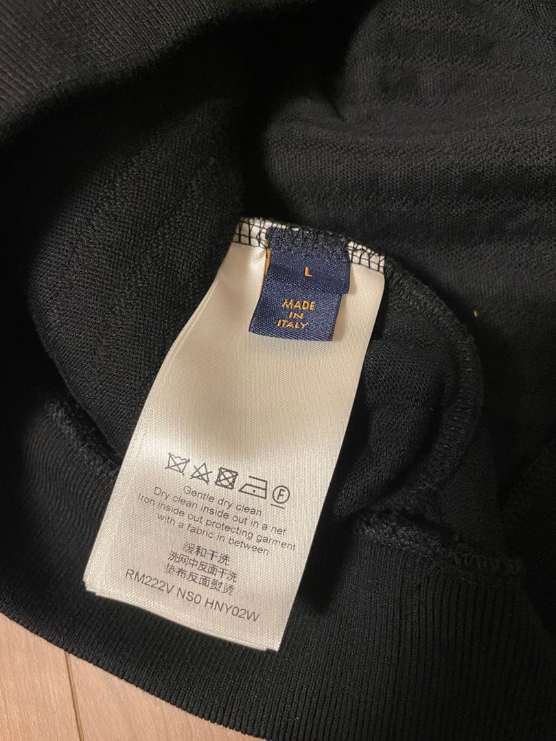 LOUIS VUITTON マルチシグネチャー　スウェット　ヴィトン　トレーナー