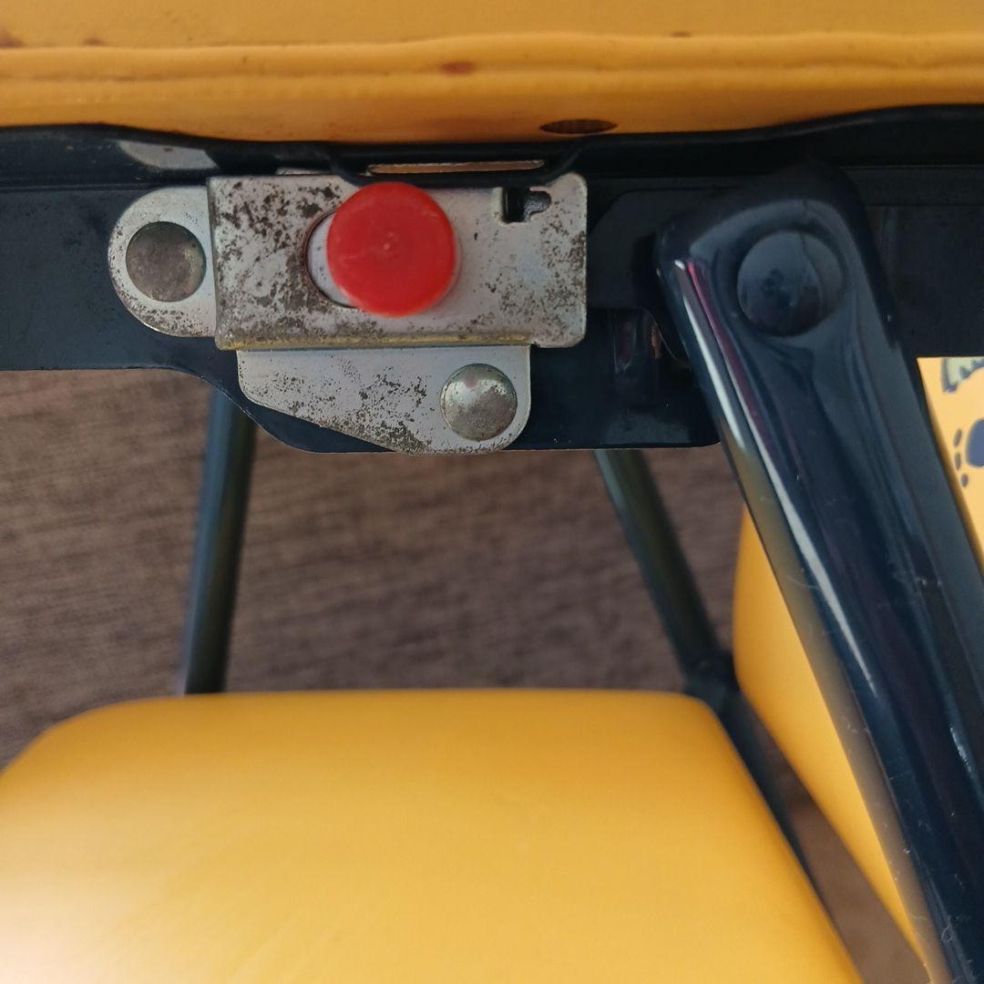 ベビーチェア 子供椅子 ハイチェア 家具 ビニール 黄色 ポップ 昭和 レトロ