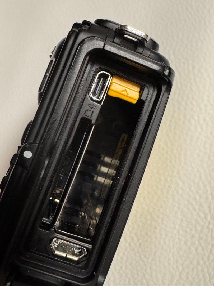 デジタルカメラ Nikon COOLPIX W300 YELLOW