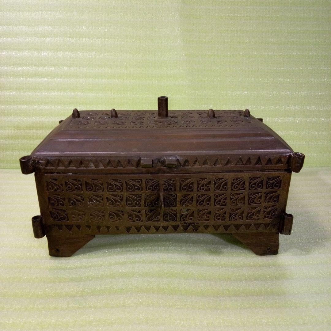 宝石箱　貴重品入れ　小物入れ　オールド・カイロ？　エジプト？　アンティーク