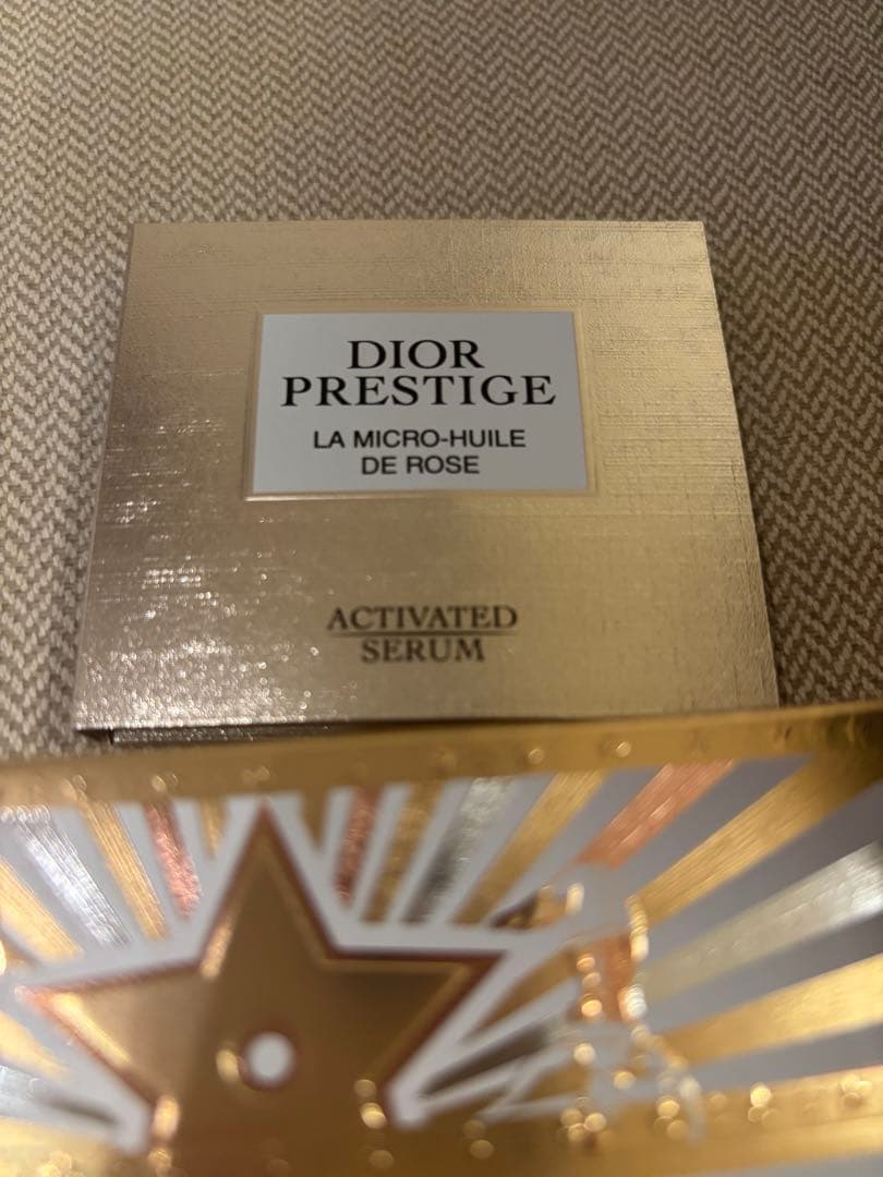 未使用Diorクチュールアイパレットホリデー限定ギフトボックス、サンプル付き