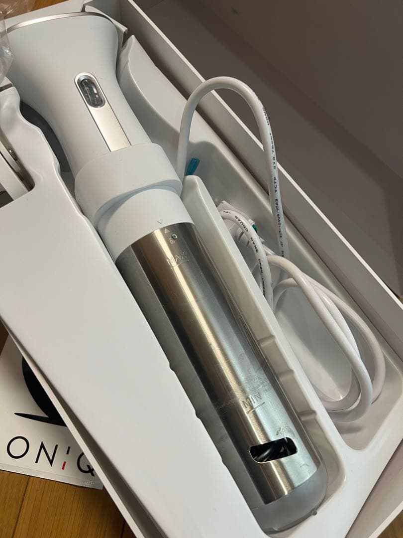 低温調理器具BONIQ ボニーク　ホワイト　BNQ-01(W)