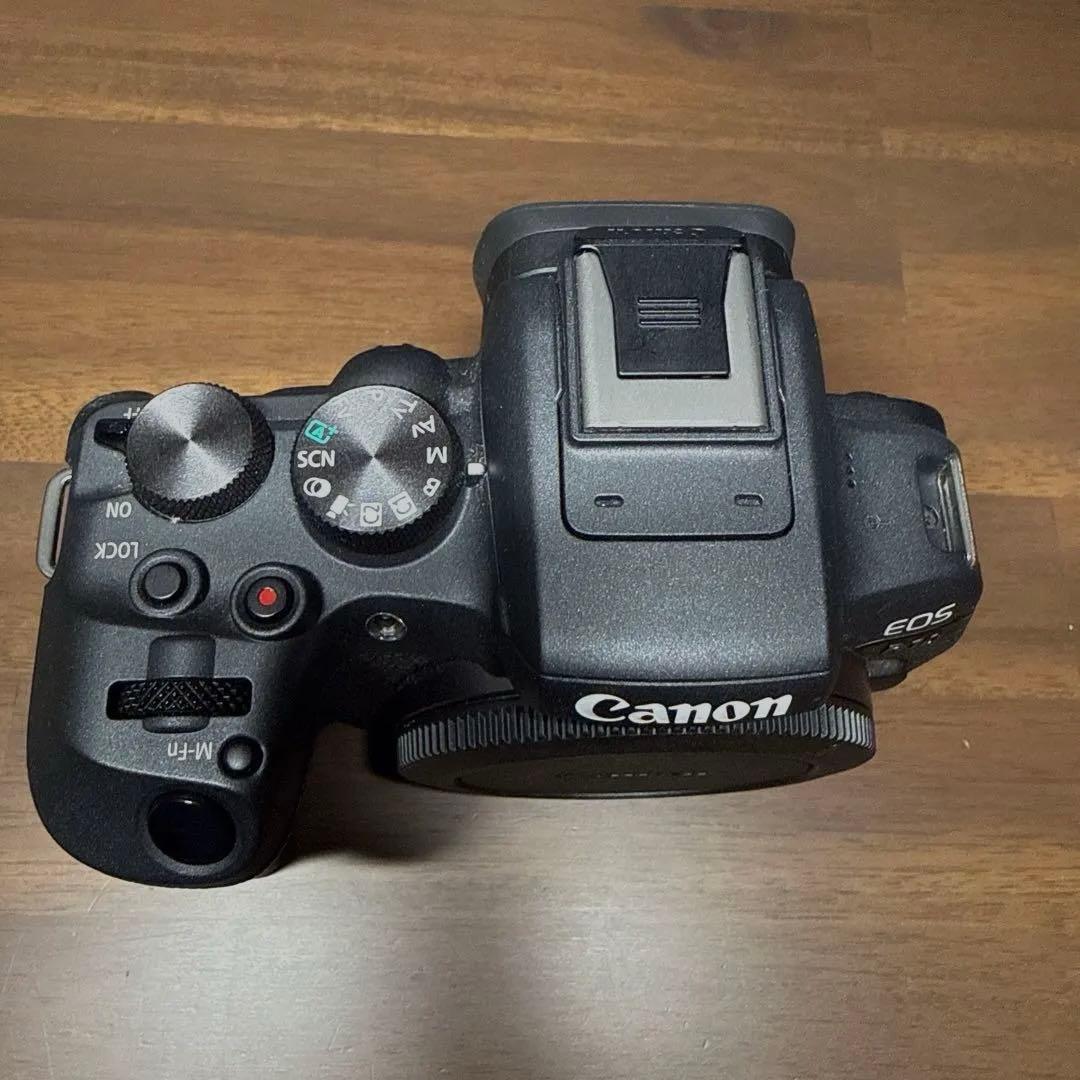 CANON EOS R10 レンズキット　18-150mm