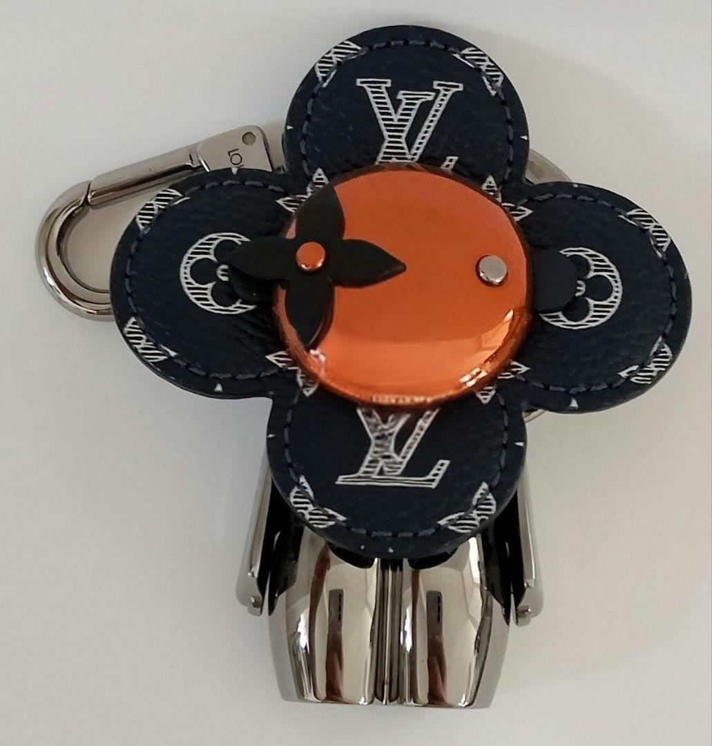 ルイヴィトン LOUISVUITTON ヴィヴィエンヌ チャーム キーリング