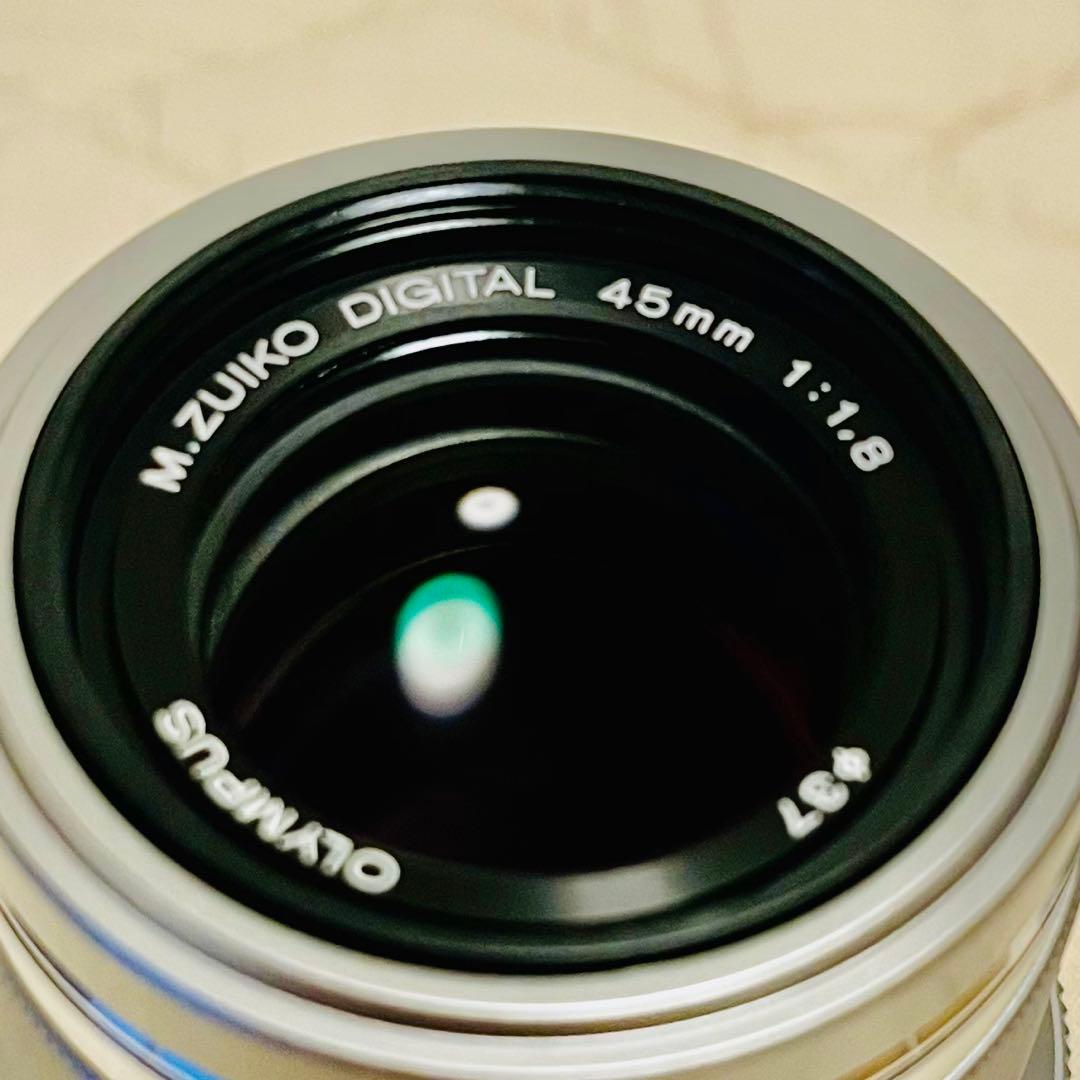 フィルター付　OLYMPUS M.ZUIKO DIGITAL 45mm F1.8