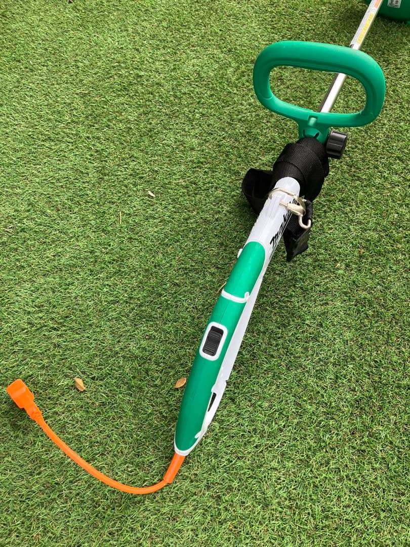 Makita 電気草刈り機 MUR1601N