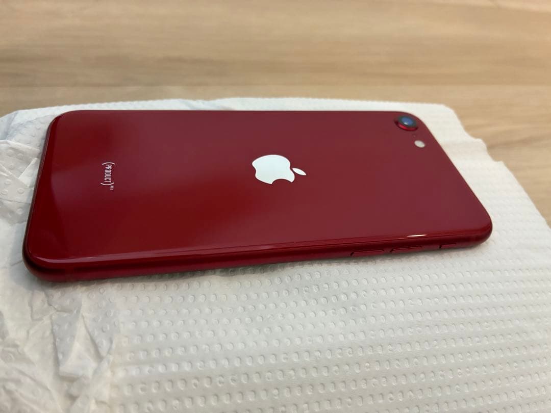 iPhone SE第3世代 64GB レッド