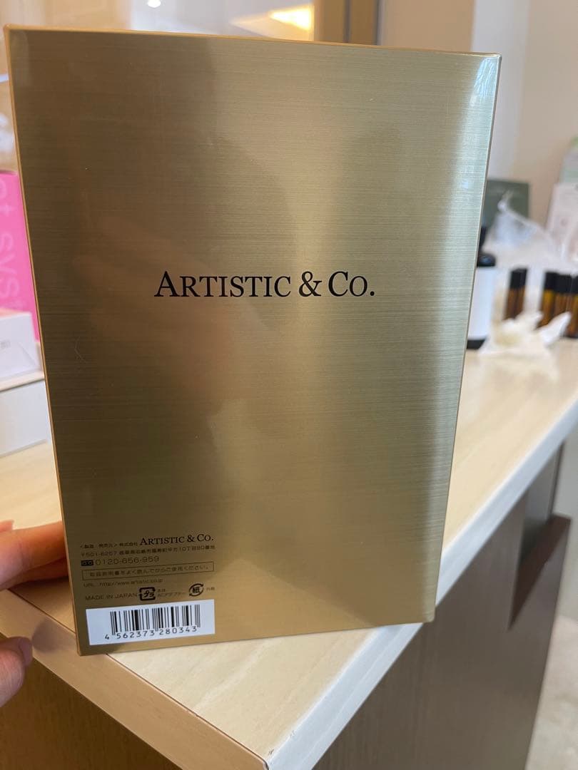 ARTISTIC & CO. the Zeus Dr.Fresco 美顔器