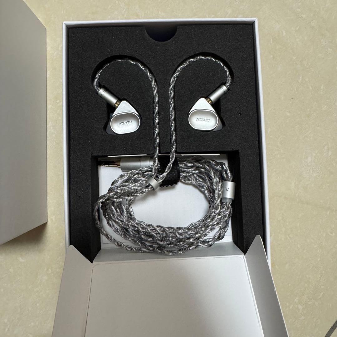 ACTIVO　VOLCANO 【IRV-ACTIVO-VOLCANO】イヤホン