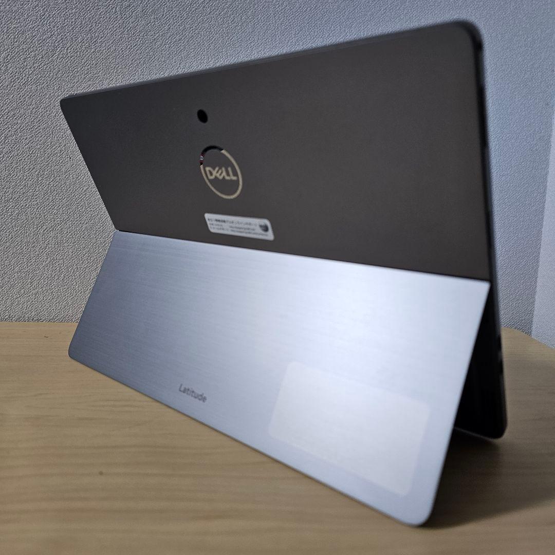 Latitude 7210 2in1／Surface Pro7 ライバル機　i7