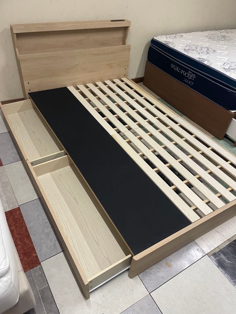木製セミダブルベッドフレーム 引き出し付き