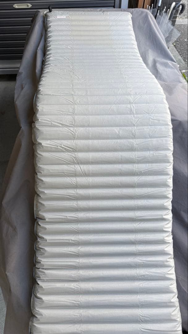 【未使用・エア漏れなし】サーマレスト NEOAIR 厚手エアーマット 冬キャンプ