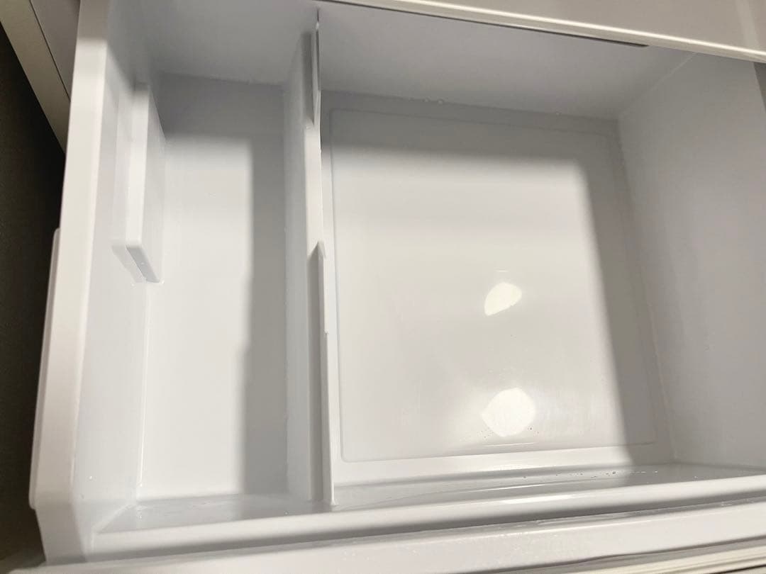 冷蔵庫　ホワイト　AQUA AQR-20M(W)