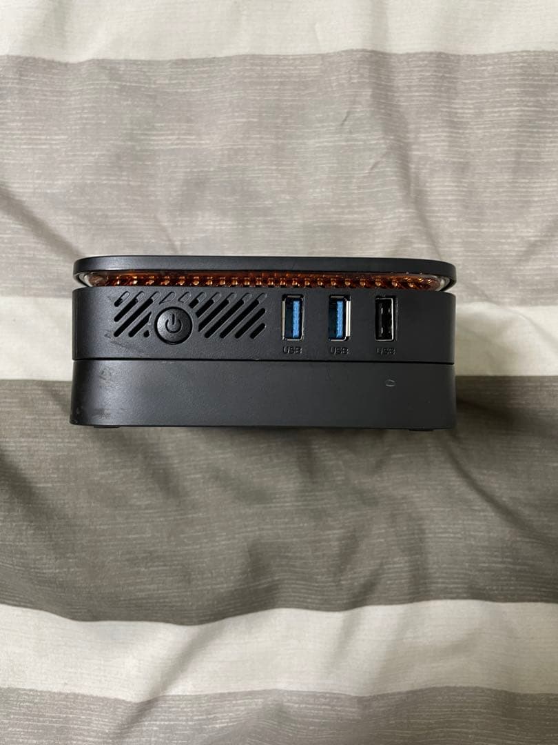 Intel ミニPC コンパクトデザイン