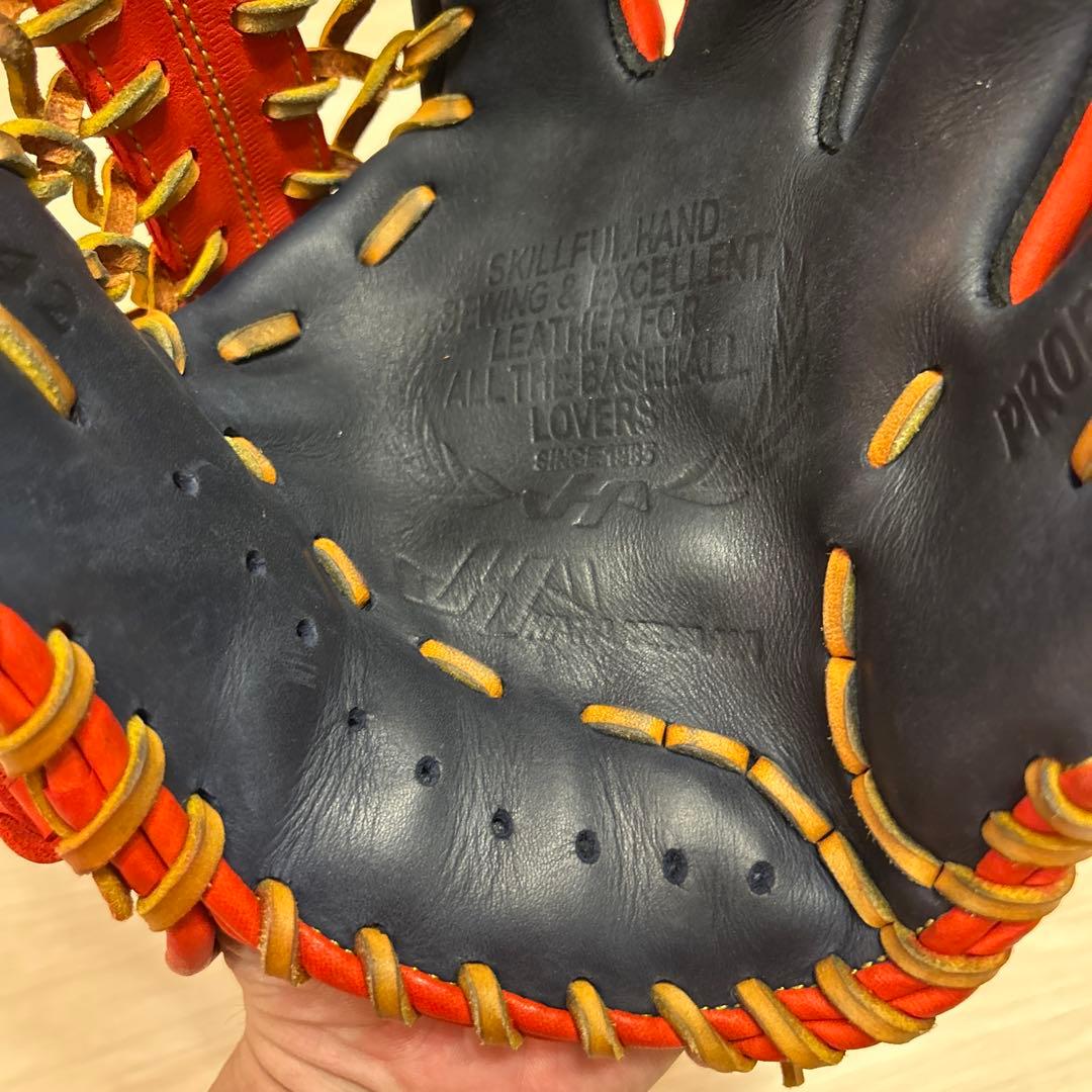 軟式外野手用坂口選手モデル