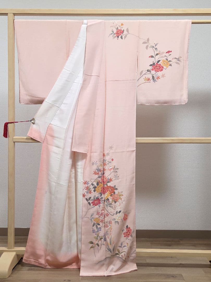 A5 美品 手描き友禅染め 作家物 牡丹 梅 紅葉 縮緬 袷 正絹 訪問着 着物