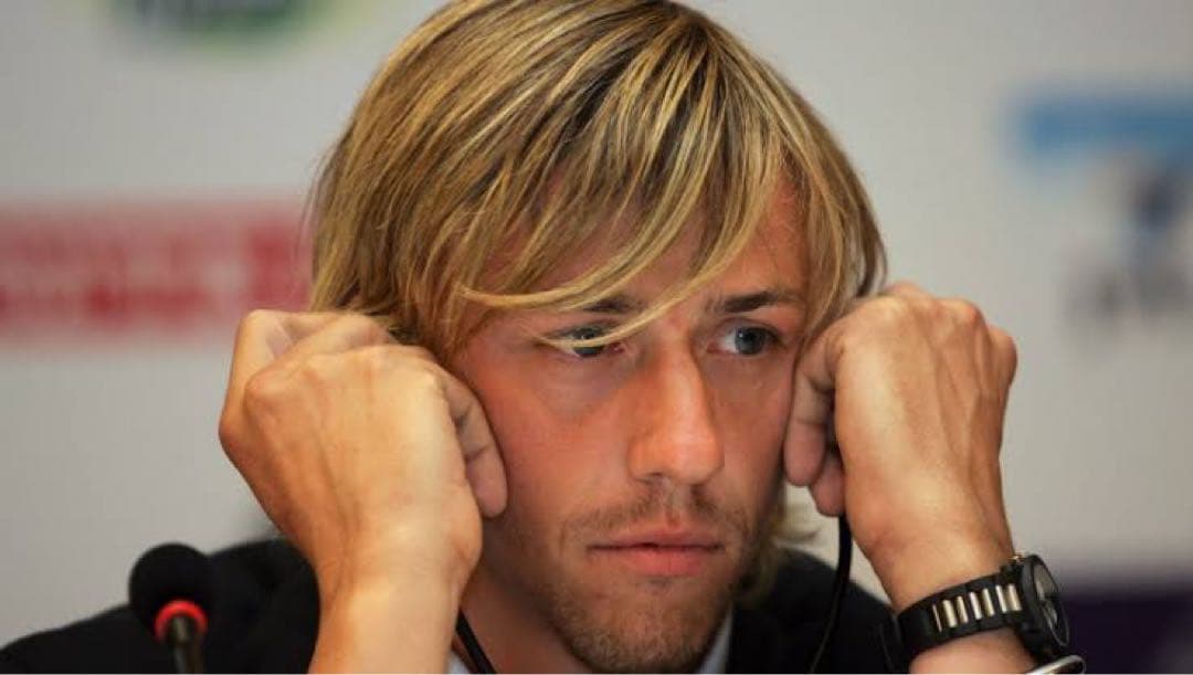 グティ　実使用スパイク　レアルマドリード　本物　プーマ　ロナウド　ジダン　ラモス