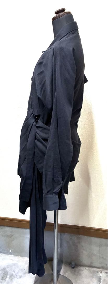 コムデギャルソン　変形デザイン長袖シャツトップス　黒　ブラック